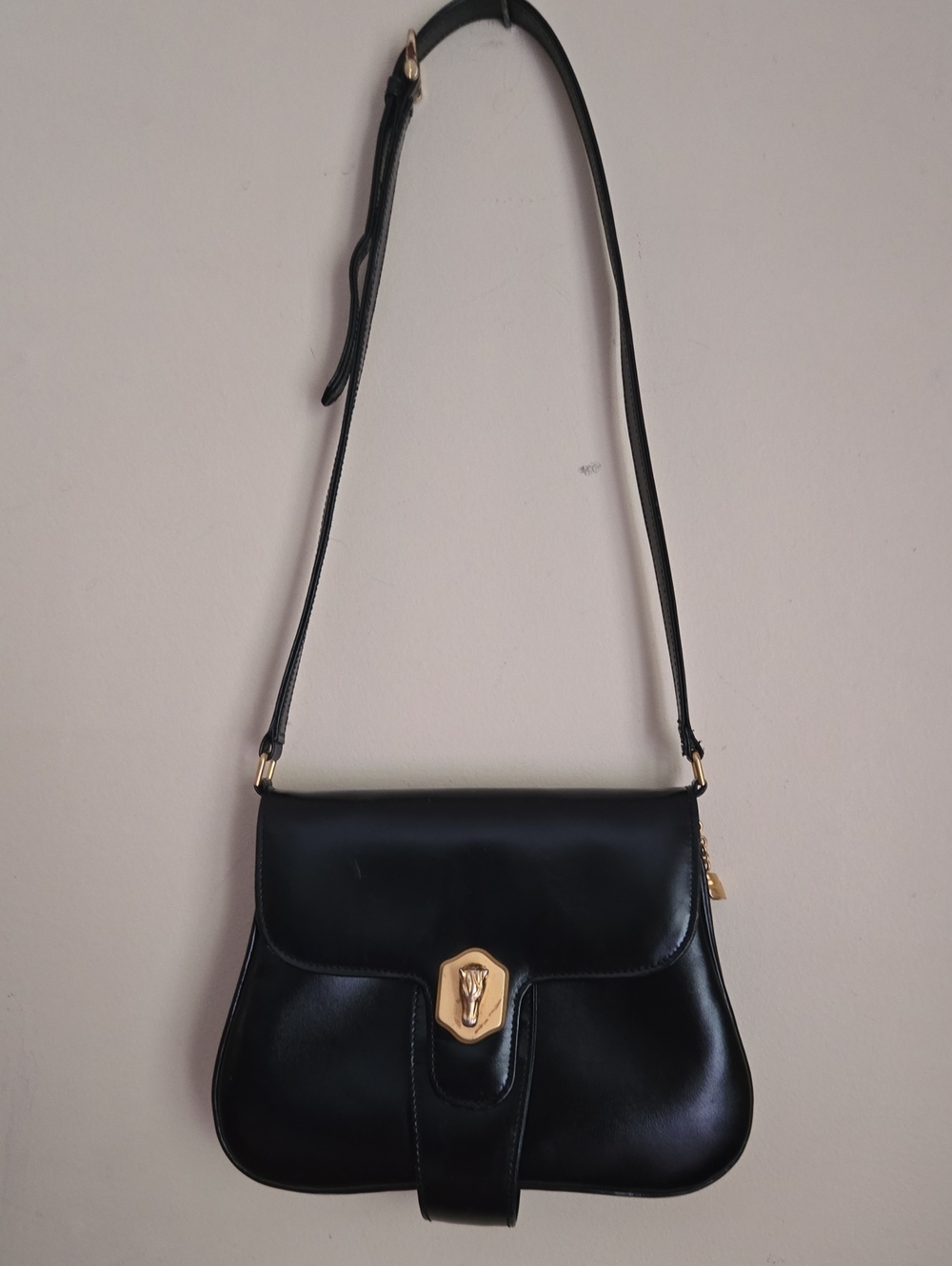 VINTAGE SISO Italy Leather Shoulder Bag